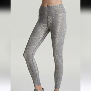 Varley Snake Print Leggings Womens XS High Rise Yoga Athletic Grey/Beige Neutral